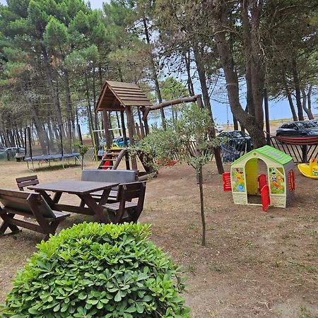 Saranda Beach Bungalow Улцинь Экстерьер фото