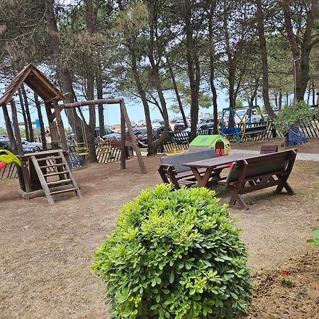 Saranda Beach Bungalow Улцинь Экстерьер фото