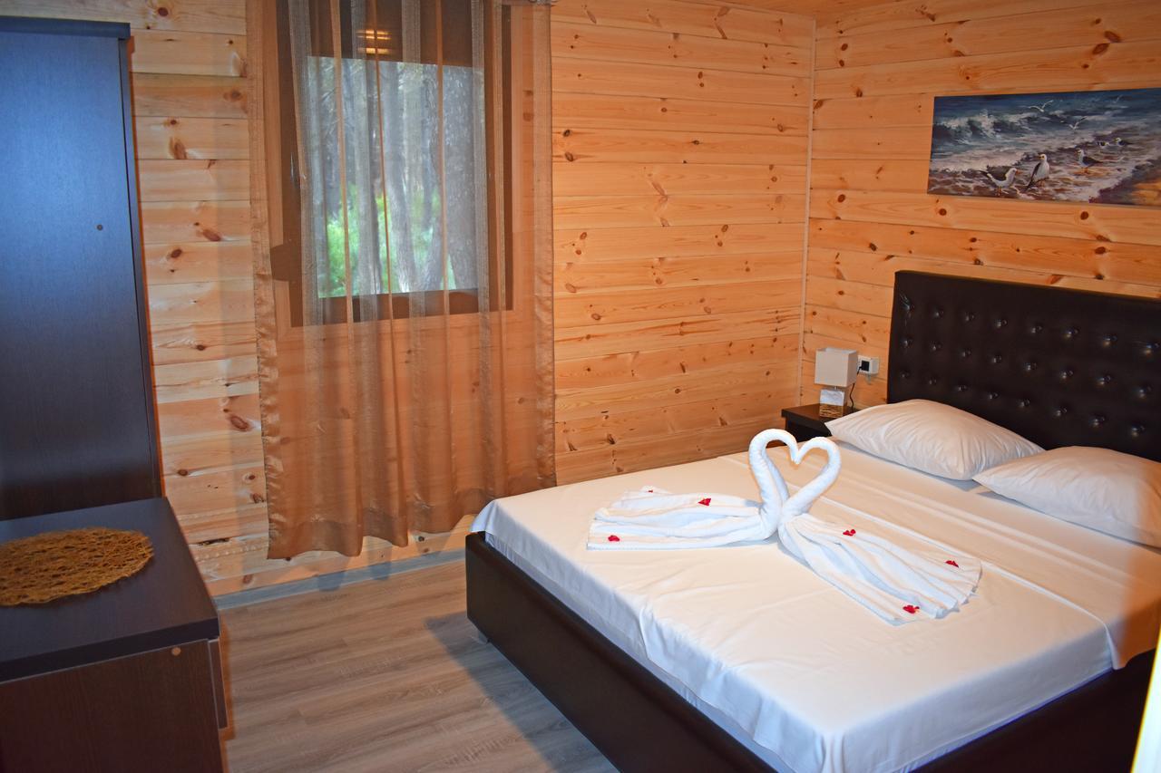Saranda Beach Bungalow Улцинь Экстерьер фото