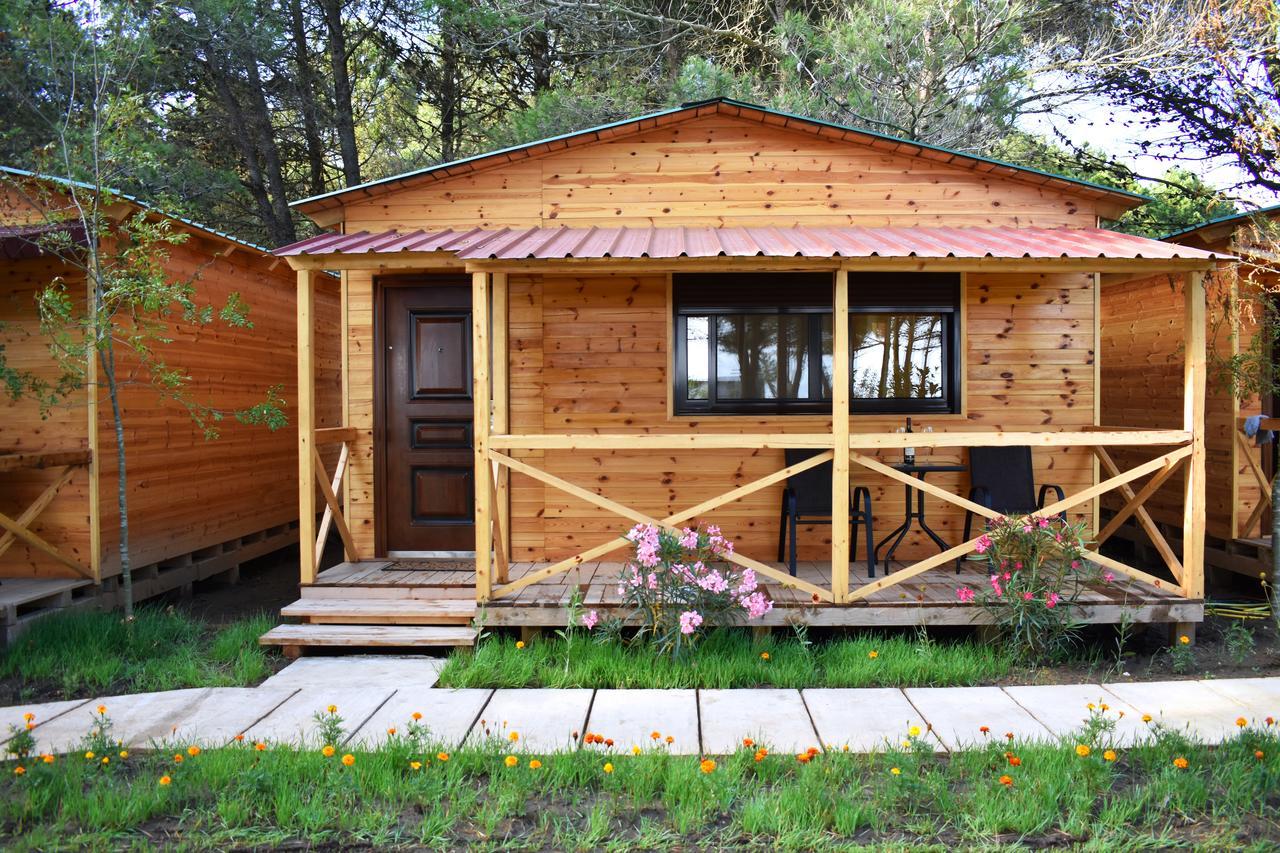 Saranda Beach Bungalow Улцинь Экстерьер фото